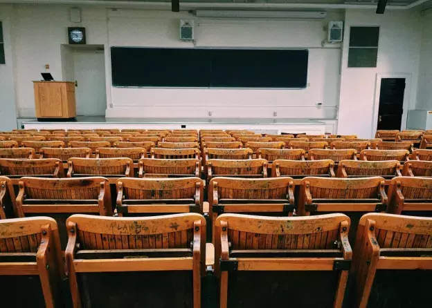 21 i 22 października wykłady w sali teatralnej