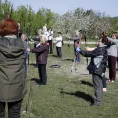 7.05.2015 - III Marsz Nordic Walking Studentów UTW.